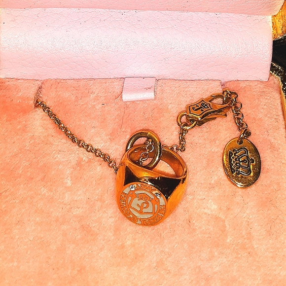 Limited edition JUICY COUTURE 2008 class ring box - Picture 13 of 14